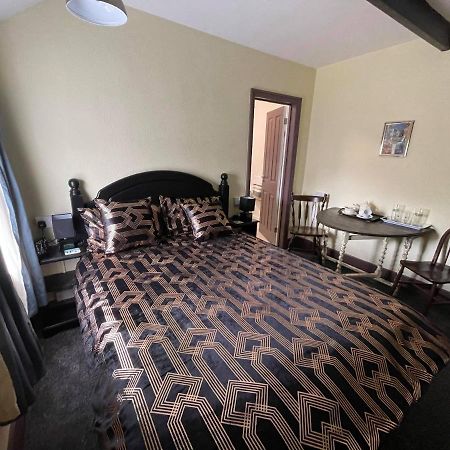 The Kings Arms Inn Stratton  Екстериор снимка