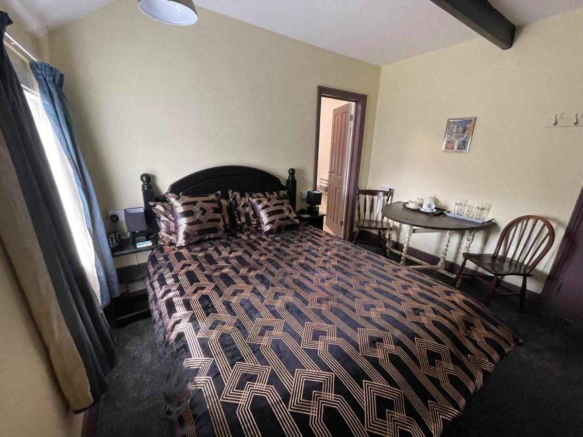 The Kings Arms Inn Stratton  Екстериор снимка