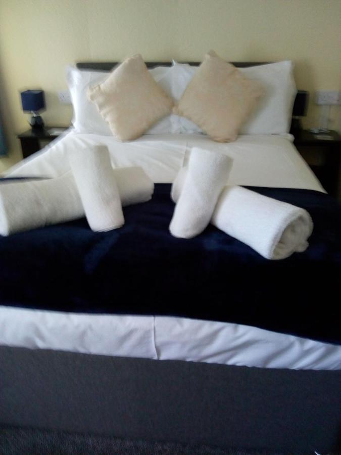 The Kings Arms Inn Stratton  Екстериор снимка