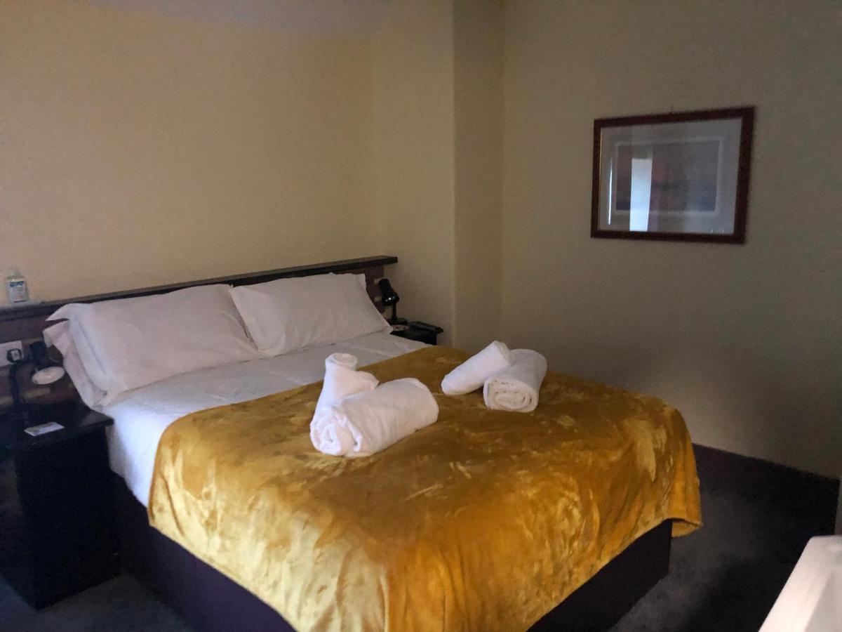 The Kings Arms Inn Stratton  Екстериор снимка